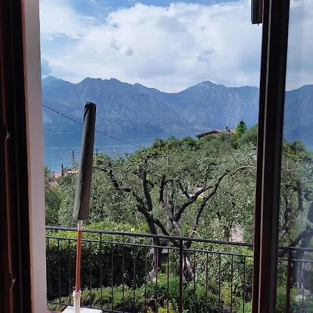 Colombere Priori Elisabetta * マルチェージネ